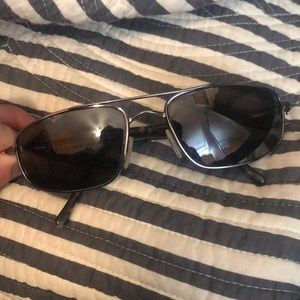 Maui Jim Kahuna Polarized Sunglasses in Gunmetal